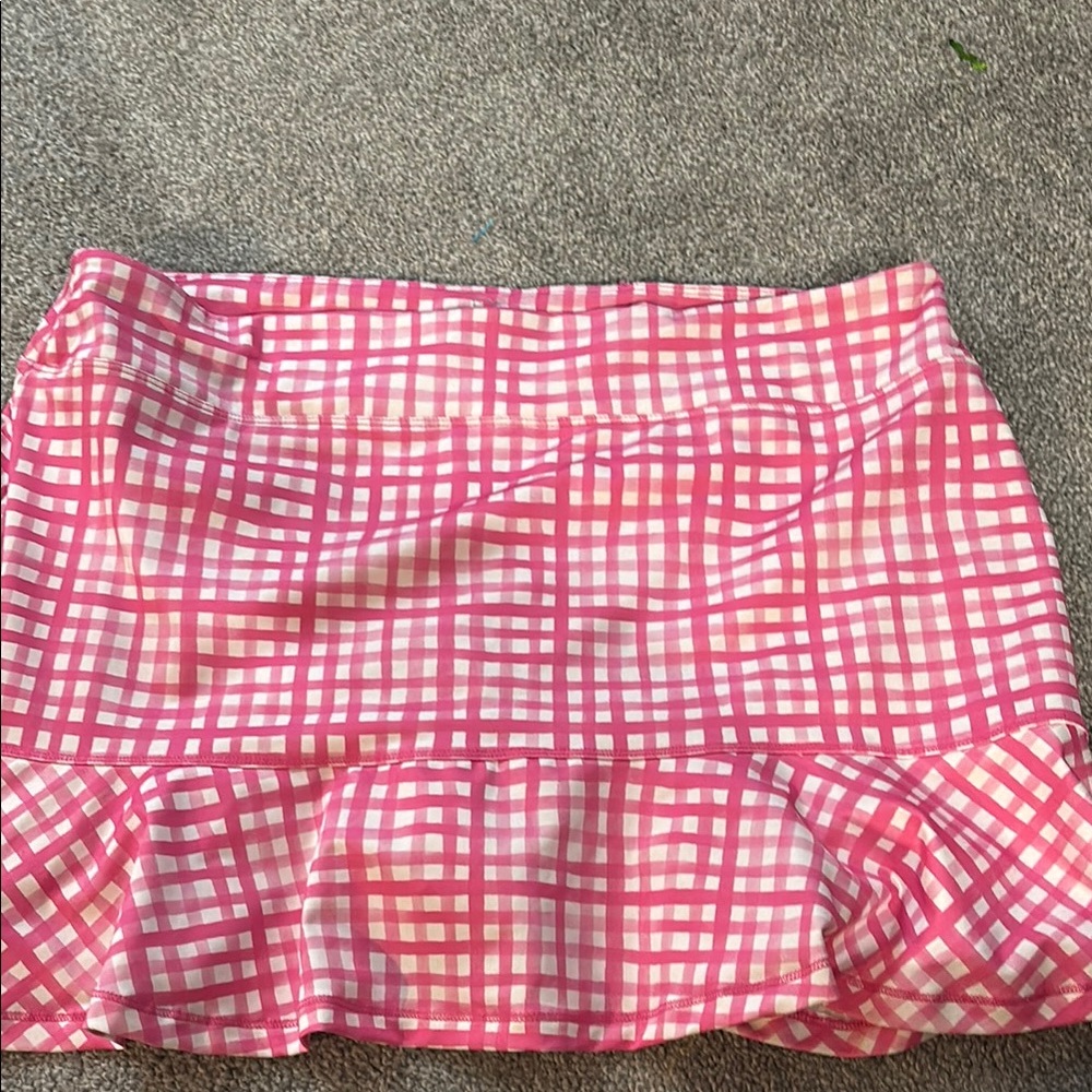 Vineyard Vines Red and White Bubble Skorts